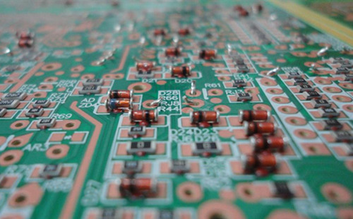 貼片膠的點(diǎn)膠缺陷 貼片膠的點(diǎn)膠缺陷