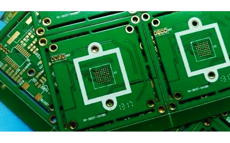 電路板采用網(wǎng)格覆銅，還是實(shí)心覆銅？